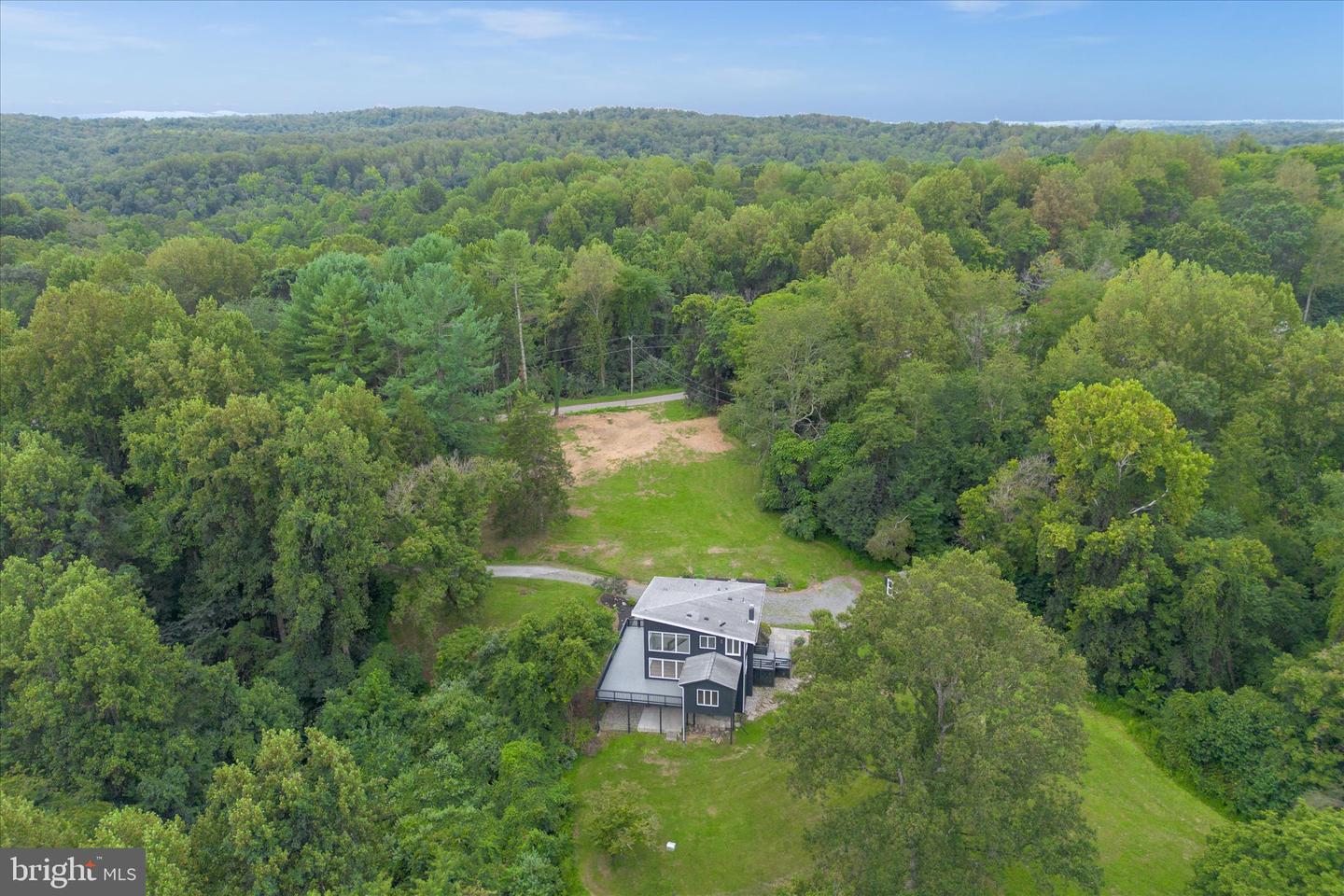 38754 GOOSE CREEK LN, LEESBURG, Virginia 20175, 4 Bedrooms Bedrooms, ,4 BathroomsBathrooms,Residential,For sale,38754 GOOSE CREEK LN,VALO2103826 MLS # VALO2103826
