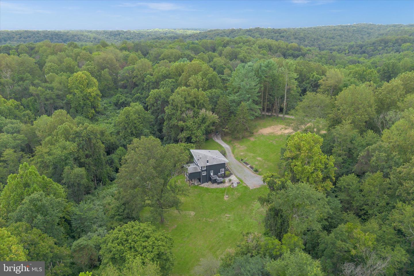 38754 GOOSE CREEK LN, LEESBURG, Virginia 20175, 4 Bedrooms Bedrooms, ,4 BathroomsBathrooms,Residential,For sale,38754 GOOSE CREEK LN,VALO2103826 MLS # VALO2103826