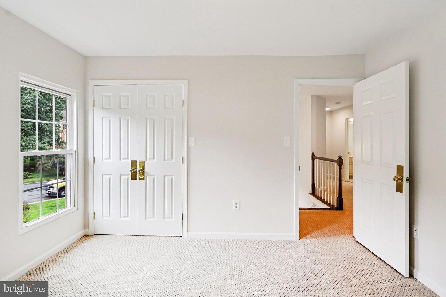 12720 KNIGHTSBRIDGE DR, WOODBRIDGE, Virginia 22192, 5 Bedrooms Bedrooms, ,3 BathroomsBathrooms,Residential,For sale,12720 KNIGHTSBRIDGE DR,VAPW2100926 MLS # VAPW2100926