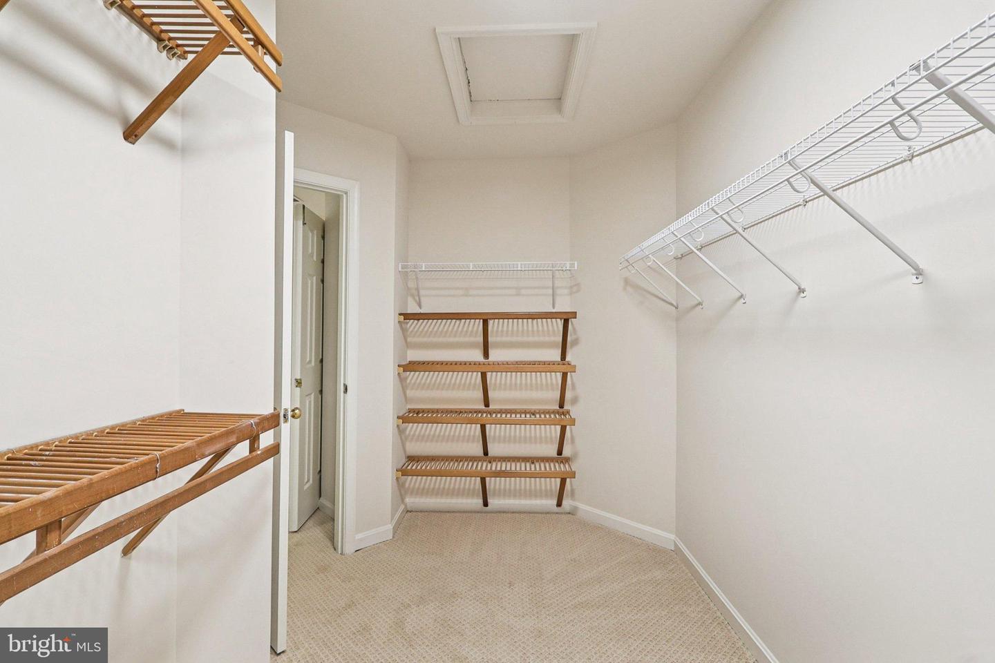 12720 KNIGHTSBRIDGE DR, WOODBRIDGE, Virginia 22192, 5 Bedrooms Bedrooms, ,3 BathroomsBathrooms,Residential,For sale,12720 KNIGHTSBRIDGE DR,VAPW2100926 MLS # VAPW2100926