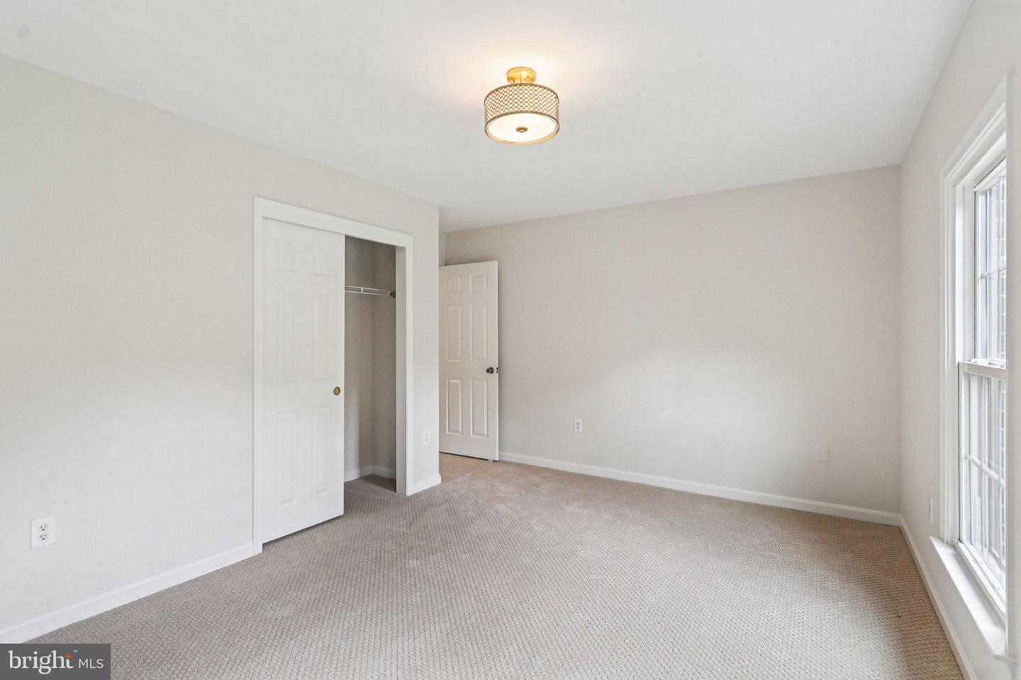 12720 KNIGHTSBRIDGE DR, WOODBRIDGE, Virginia 22192, 5 Bedrooms Bedrooms, ,3 BathroomsBathrooms,Residential,For sale,12720 KNIGHTSBRIDGE DR,VAPW2100926 MLS # VAPW2100926