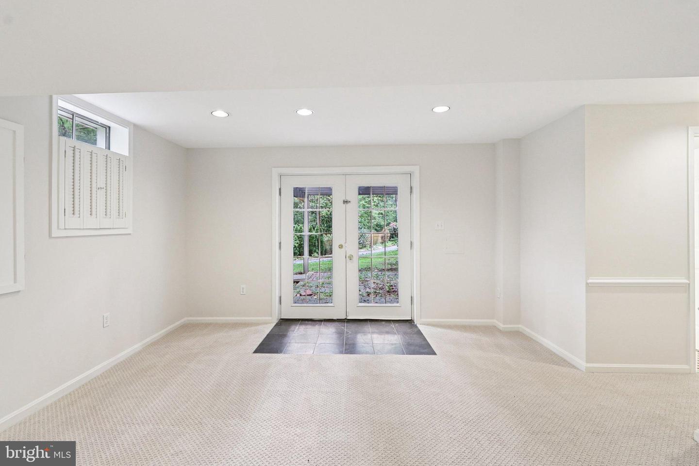 12720 KNIGHTSBRIDGE DR, WOODBRIDGE, Virginia 22192, 5 Bedrooms Bedrooms, ,3 BathroomsBathrooms,Residential,For sale,12720 KNIGHTSBRIDGE DR,VAPW2100926 MLS # VAPW2100926
