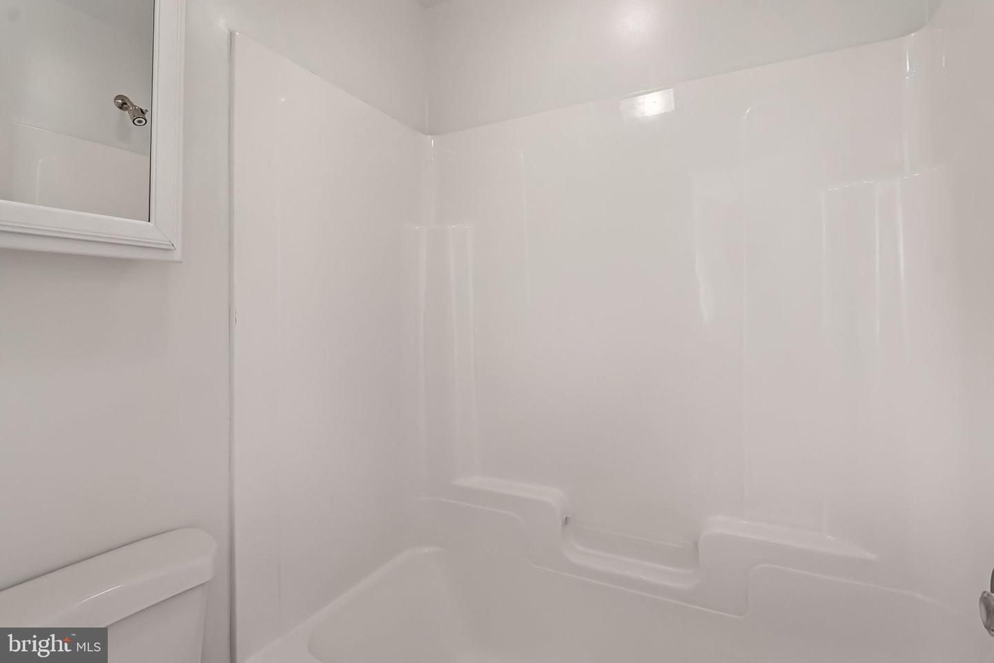 12720 KNIGHTSBRIDGE DR, WOODBRIDGE, Virginia 22192, 5 Bedrooms Bedrooms, ,3 BathroomsBathrooms,Residential,For sale,12720 KNIGHTSBRIDGE DR,VAPW2100926 MLS # VAPW2100926