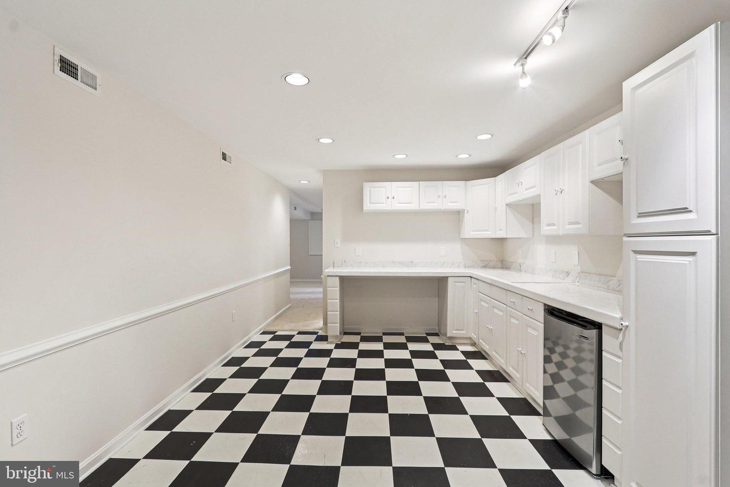 12720 KNIGHTSBRIDGE DR, WOODBRIDGE, Virginia 22192, 5 Bedrooms Bedrooms, ,3 BathroomsBathrooms,Residential,For sale,12720 KNIGHTSBRIDGE DR,VAPW2100926 MLS # VAPW2100926
