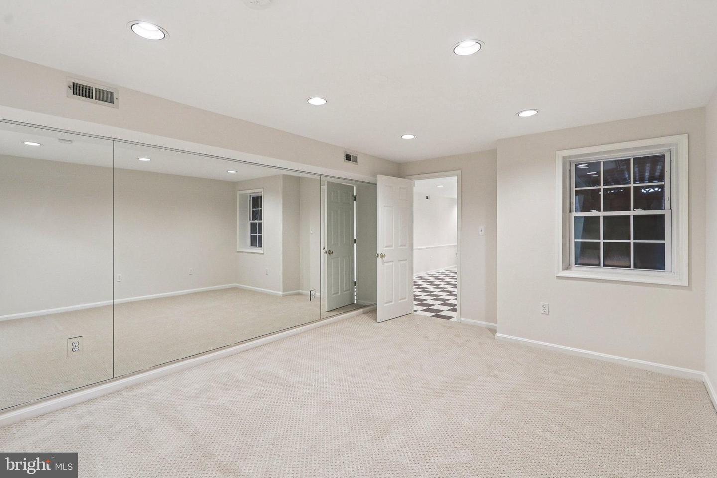12720 KNIGHTSBRIDGE DR, WOODBRIDGE, Virginia 22192, 5 Bedrooms Bedrooms, ,3 BathroomsBathrooms,Residential,For sale,12720 KNIGHTSBRIDGE DR,VAPW2100926 MLS # VAPW2100926