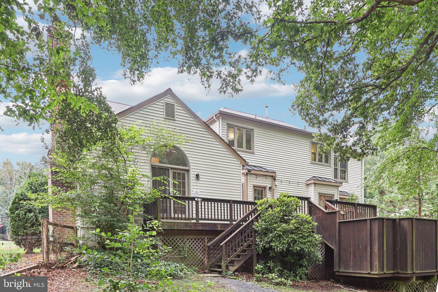 12720 KNIGHTSBRIDGE DR, WOODBRIDGE, Virginia 22192, 5 Bedrooms Bedrooms, ,3 BathroomsBathrooms,Residential,For sale,12720 KNIGHTSBRIDGE DR,VAPW2100926 MLS # VAPW2100926