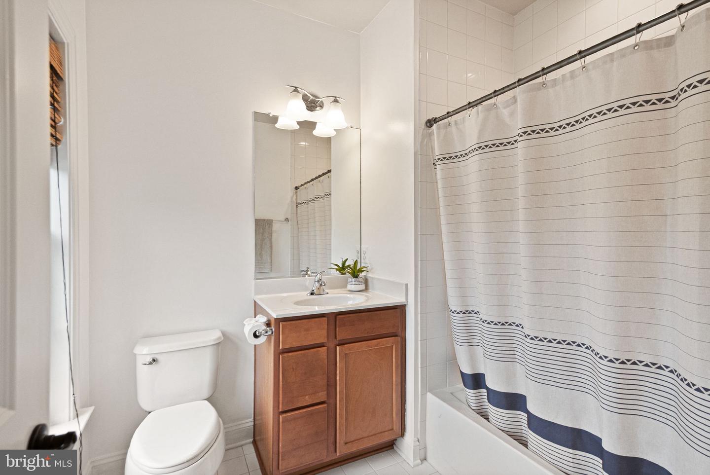 35707 SWEET BRANCH CT, PURCELLVILLE, Virginia 20132, 4 Bedrooms Bedrooms, ,3 BathroomsBathrooms,Residential,For sale,35707 SWEET BRANCH CT,VALO2104096 MLS # VALO2104096