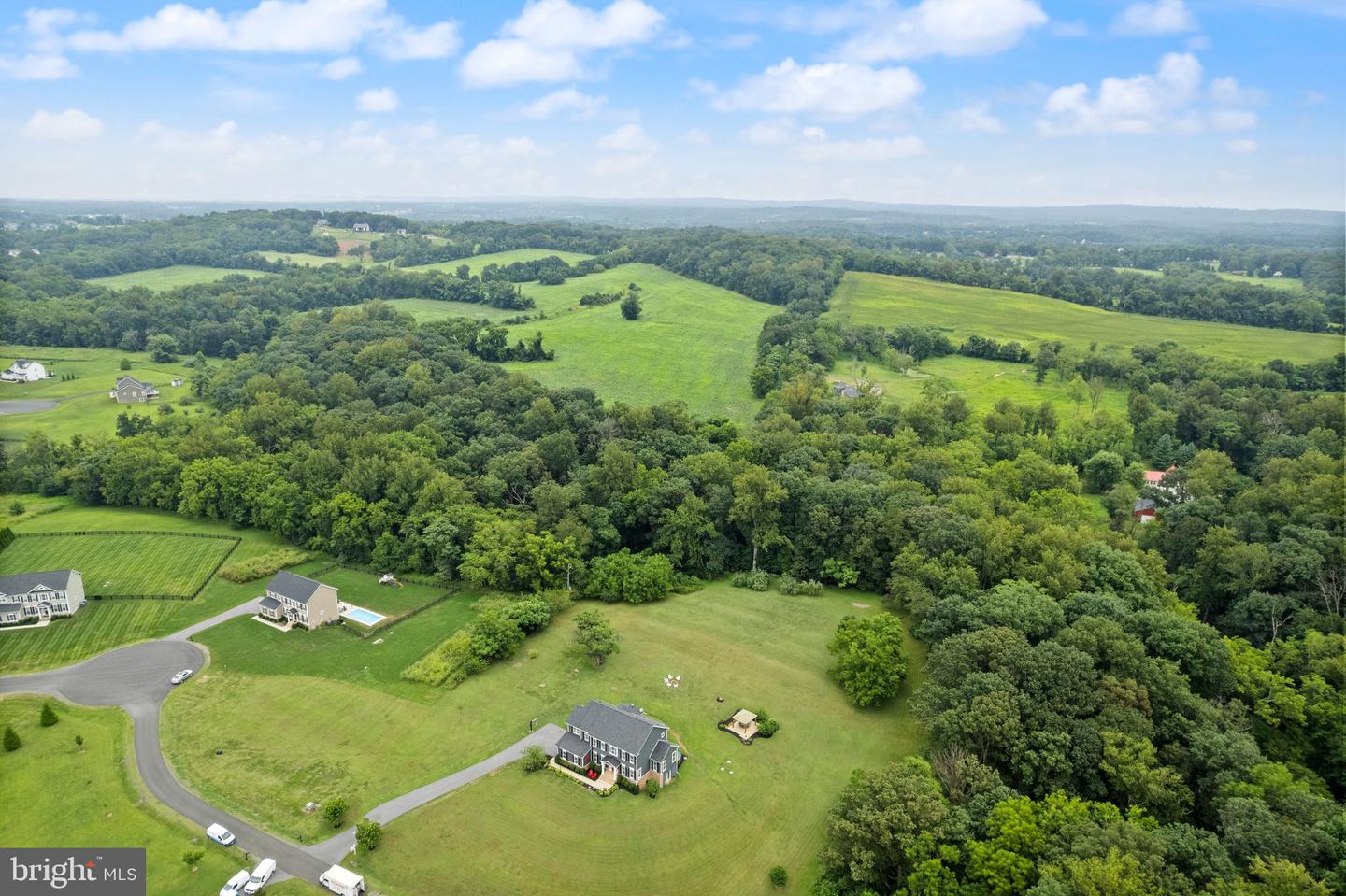 35707 SWEET BRANCH CT, PURCELLVILLE, Virginia 20132, 4 Bedrooms Bedrooms, ,3 BathroomsBathrooms,Residential,For sale,35707 SWEET BRANCH CT,VALO2104096 MLS # VALO2104096