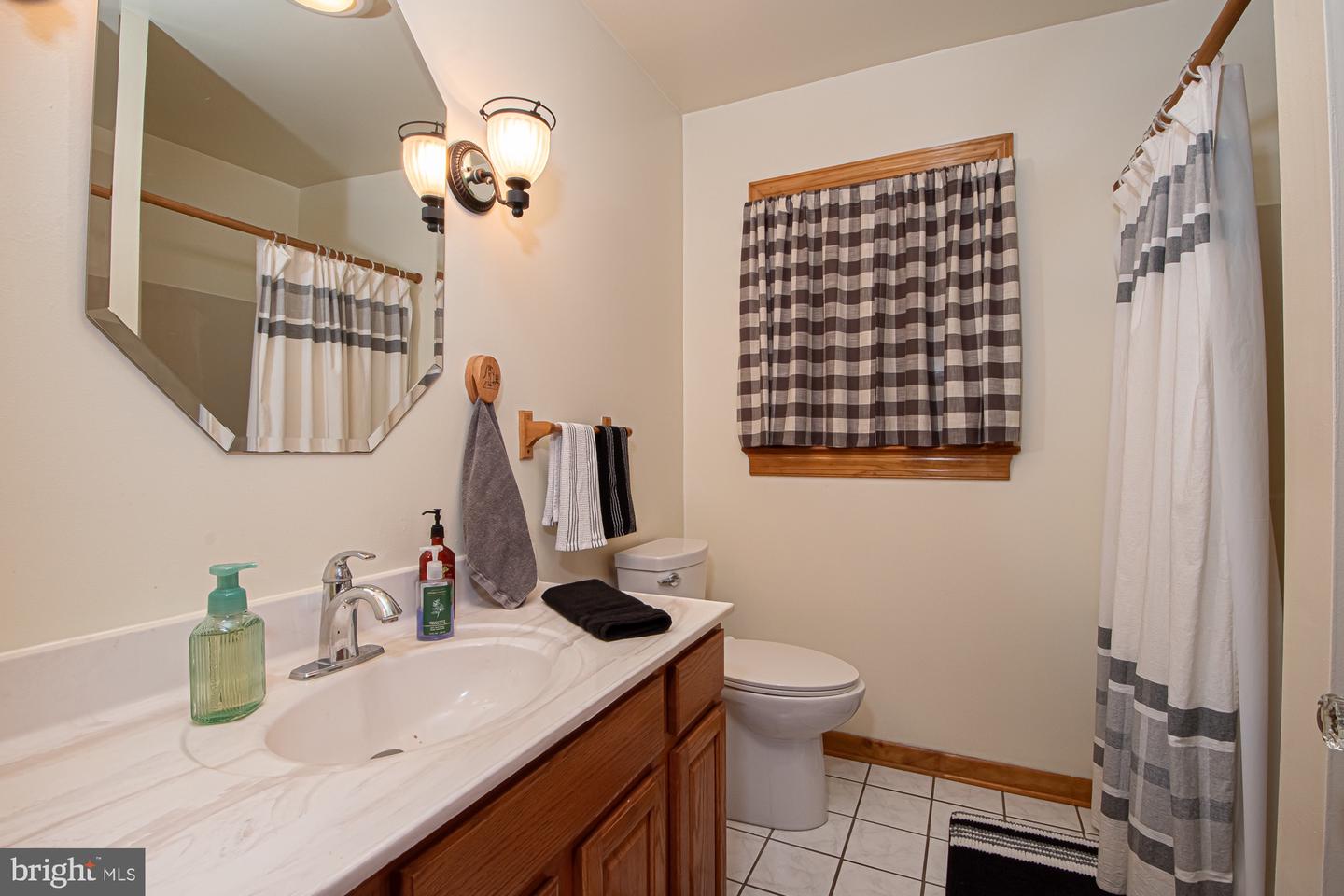 2180 STRASBURG RD, FRONT ROYAL, Virginia 22630, 4 Bedrooms Bedrooms, 16 Rooms Rooms,3 BathroomsBathrooms,Residential,For sale,2180 STRASBURG RD,VAWR2011910 MLS # VAWR2011910