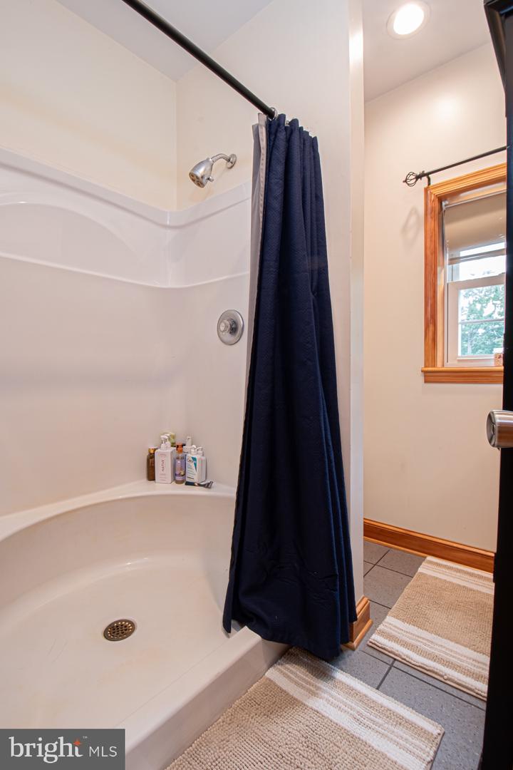 2180 STRASBURG RD, FRONT ROYAL, Virginia 22630, 4 Bedrooms Bedrooms, 16 Rooms Rooms,3 BathroomsBathrooms,Residential,For sale,2180 STRASBURG RD,VAWR2011910 MLS # VAWR2011910