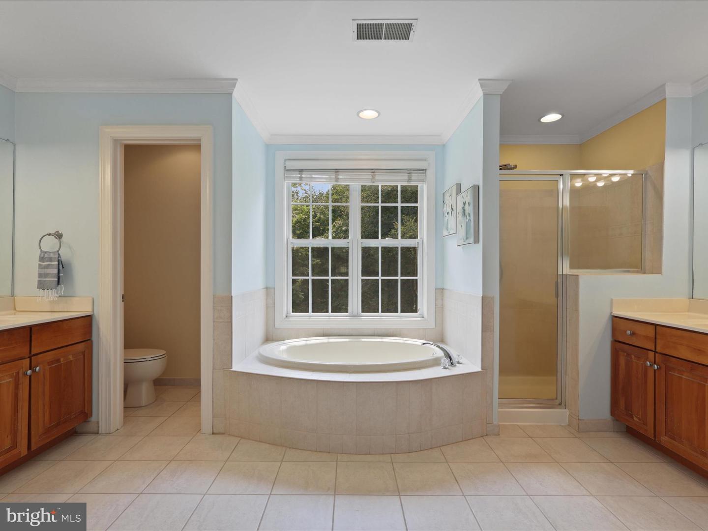 18290 OAK RIDGE DR, PURCELLVILLE, Virginia 20132, 4 Bedrooms Bedrooms, ,4 BathroomsBathrooms,Residential,For sale,18290 OAK RIDGE DR,VALO2104234 MLS # VALO2104234