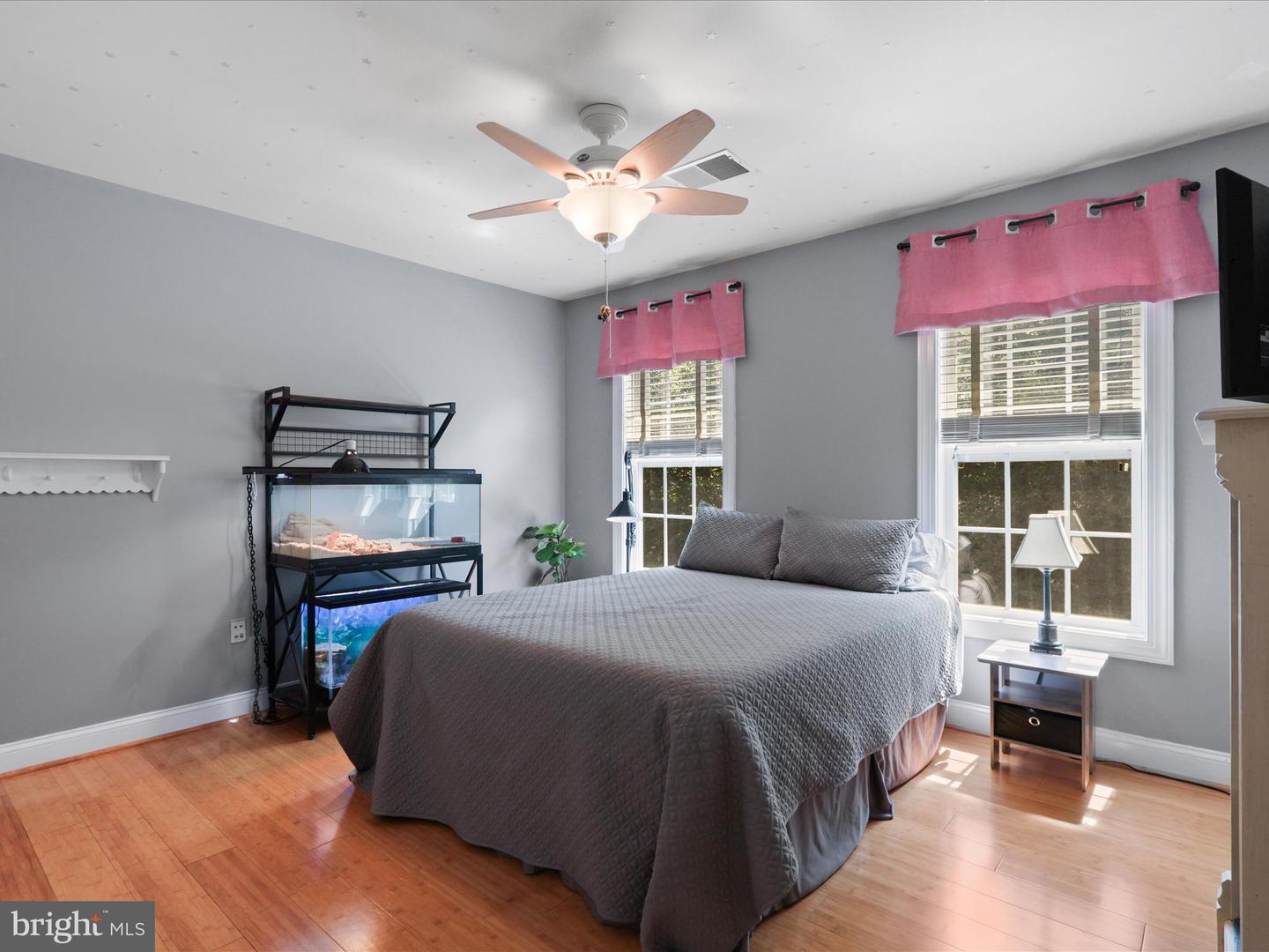 18290 OAK RIDGE DR, PURCELLVILLE, Virginia 20132, 4 Bedrooms Bedrooms, ,4 BathroomsBathrooms,Residential,For sale,18290 OAK RIDGE DR,VALO2104234 MLS # VALO2104234