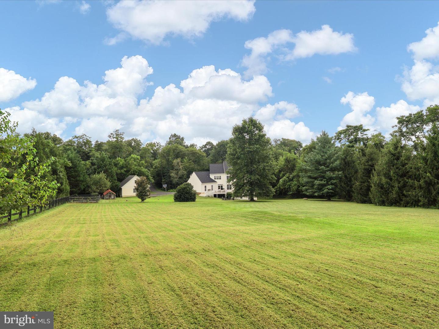 18290 OAK RIDGE DR, PURCELLVILLE, Virginia 20132, 4 Bedrooms Bedrooms, ,4 BathroomsBathrooms,Residential,For sale,18290 OAK RIDGE DR,VALO2104234 MLS # VALO2104234