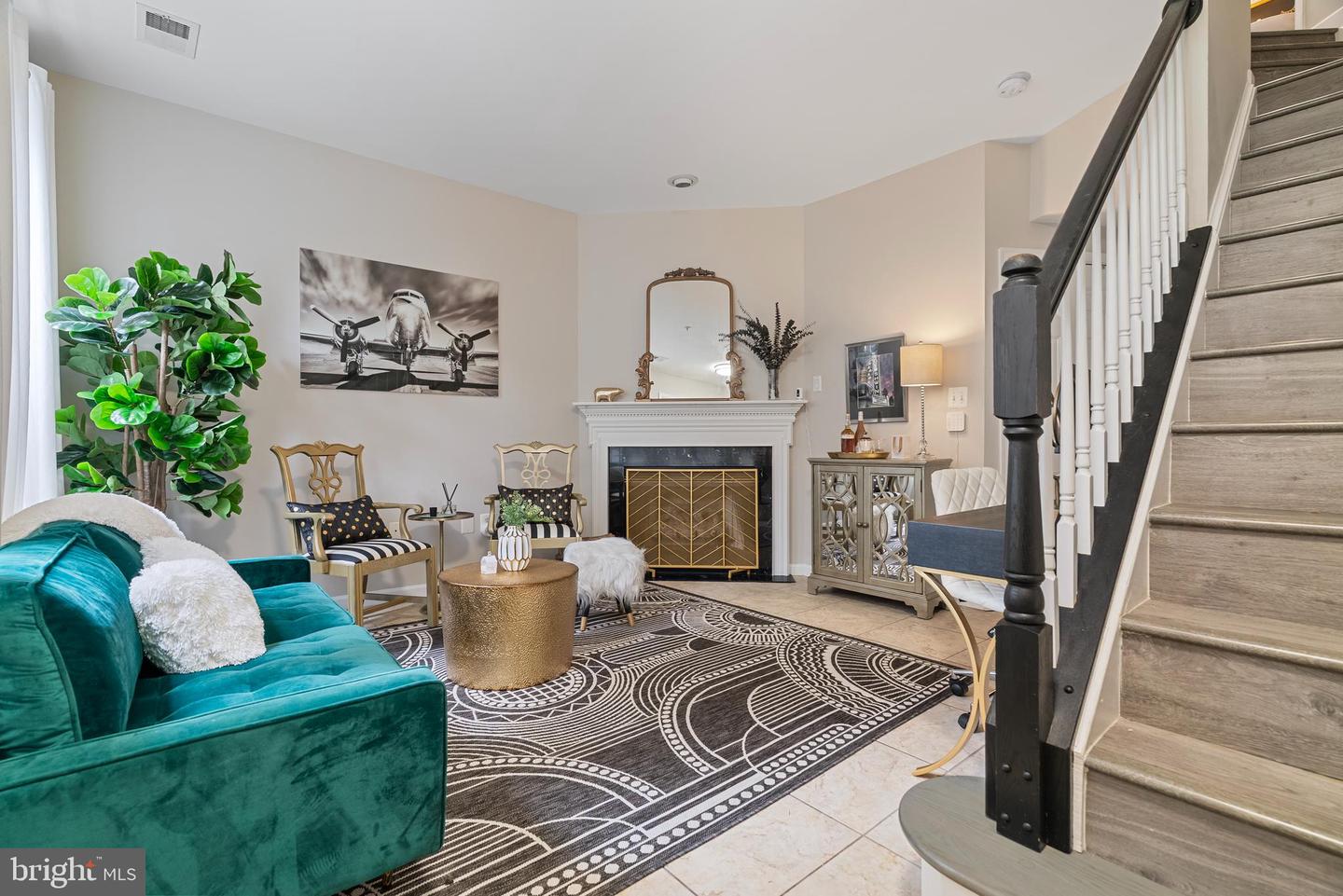 5804 SUMMERS GROVE RD, ALEXANDRIA, Virginia 22304, 3 Bedrooms Bedrooms, ,3 BathroomsBathrooms,Residential,For sale,5804 SUMMERS GROVE RD,VAAX2048410 MLS # VAAX2048410