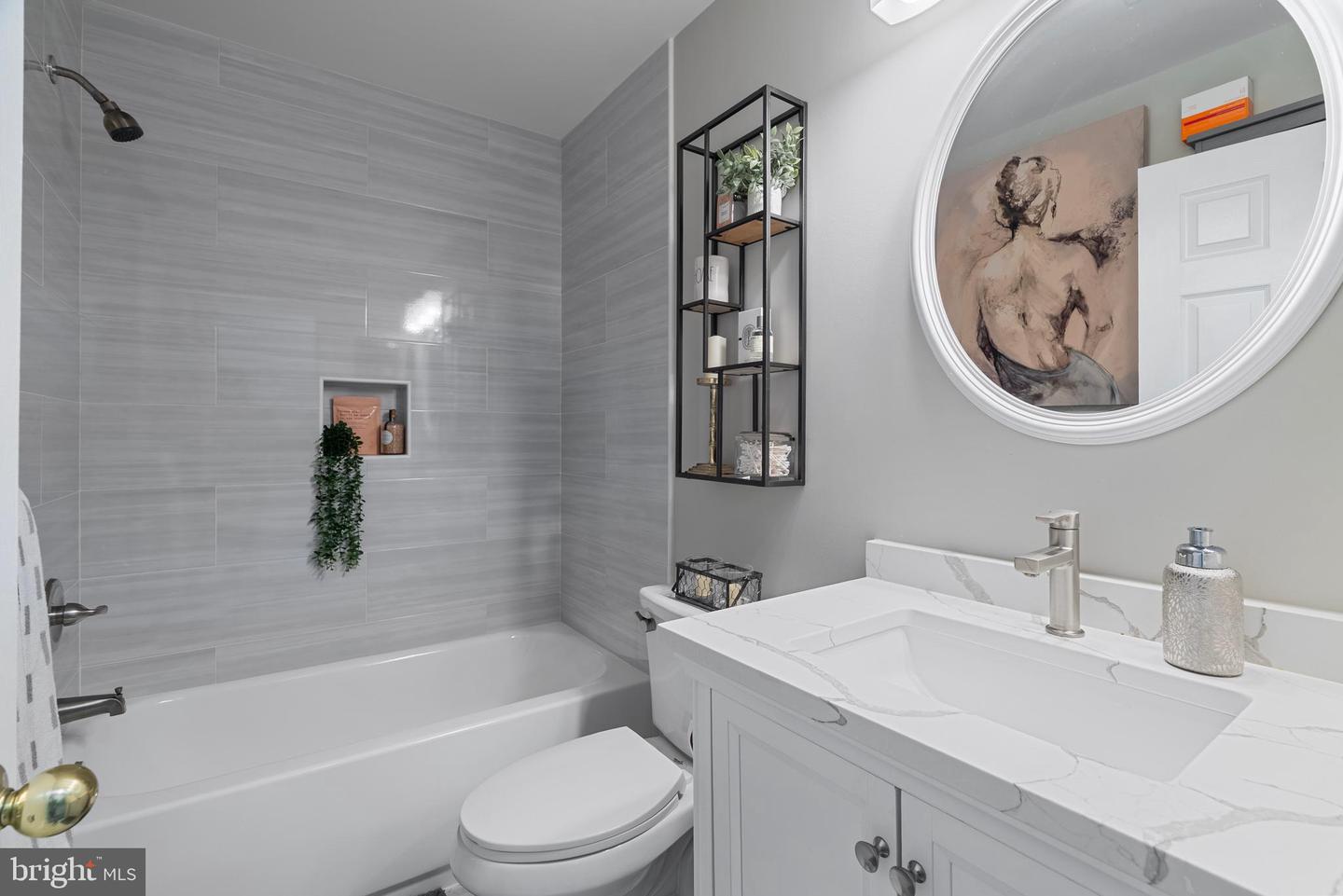 5804 SUMMERS GROVE RD, ALEXANDRIA, Virginia 22304, 3 Bedrooms Bedrooms, ,3 BathroomsBathrooms,Residential,For sale,5804 SUMMERS GROVE RD,VAAX2048410 MLS # VAAX2048410