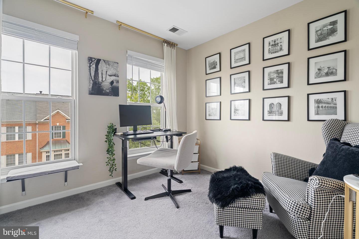 5804 SUMMERS GROVE RD, ALEXANDRIA, Virginia 22304, 3 Bedrooms Bedrooms, ,3 BathroomsBathrooms,Residential,For sale,5804 SUMMERS GROVE RD,VAAX2048410 MLS # VAAX2048410