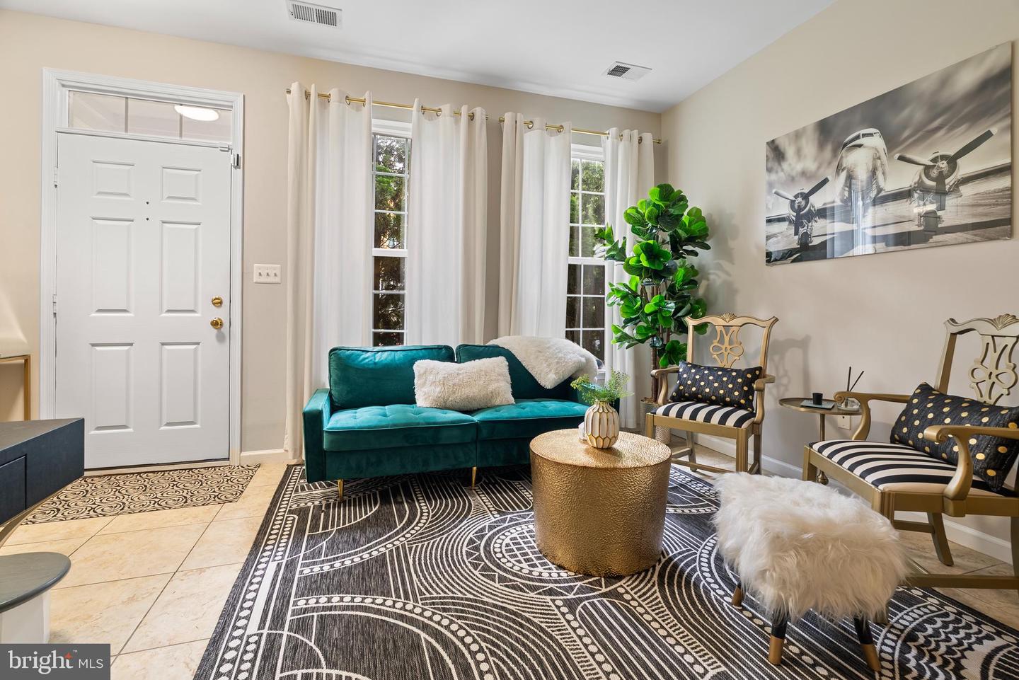 5804 SUMMERS GROVE RD, ALEXANDRIA, Virginia 22304, 3 Bedrooms Bedrooms, ,3 BathroomsBathrooms,Residential,For sale,5804 SUMMERS GROVE RD,VAAX2048410 MLS # VAAX2048410