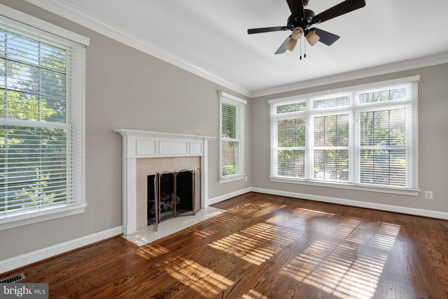 3300 LAUREN OAKS CT, HERNDON, Virginia 20171, 5 Bedrooms Bedrooms, ,5 BathroomsBathrooms,Residential,For sale,3300 LAUREN OAKS CT,VAFX2260348 MLS # VAFX2260348