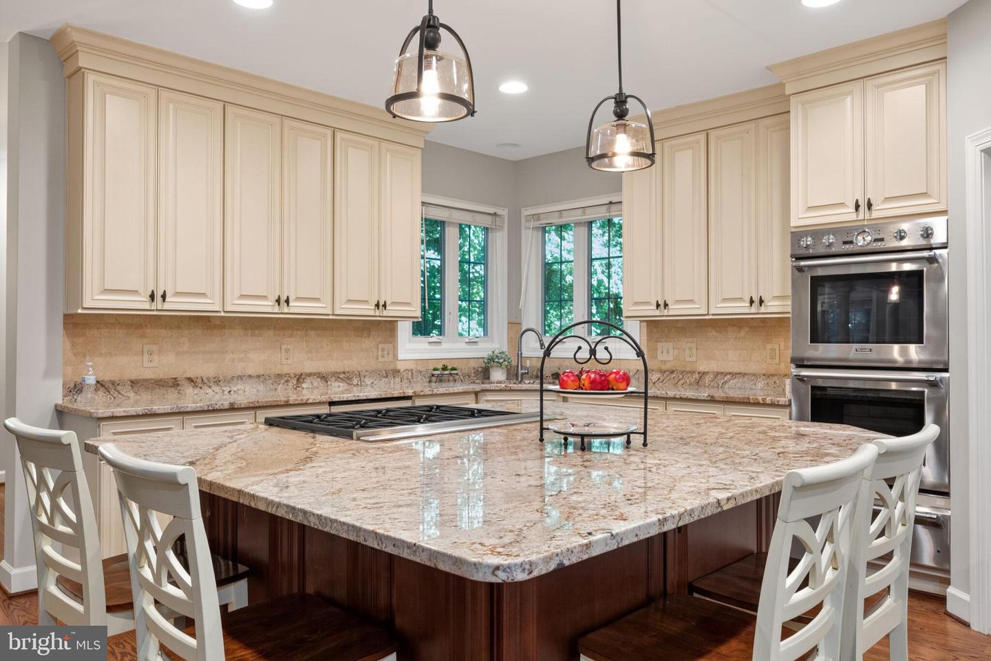 3300 LAUREN OAKS CT, HERNDON, Virginia 20171, 5 Bedrooms Bedrooms, ,5 BathroomsBathrooms,Residential,For sale,3300 LAUREN OAKS CT,VAFX2260348 MLS # VAFX2260348