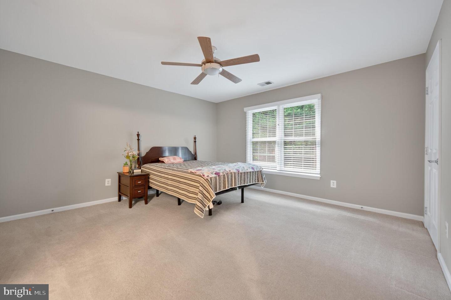 3300 LAUREN OAKS CT, HERNDON, Virginia 20171, 5 Bedrooms Bedrooms, ,5 BathroomsBathrooms,Residential,For sale,3300 LAUREN OAKS CT,VAFX2260348 MLS # VAFX2260348