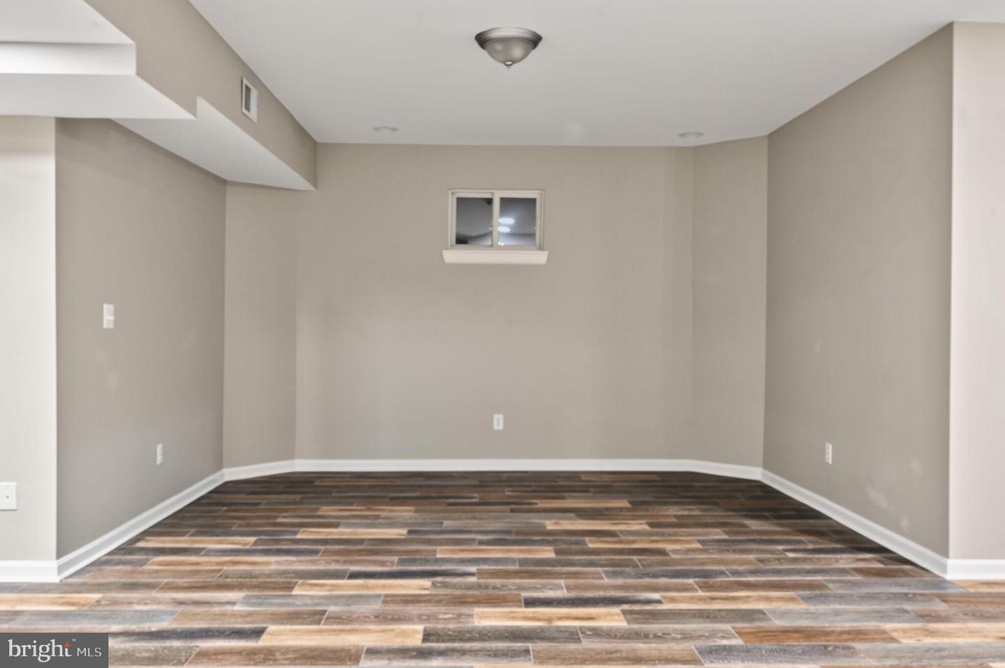 3300 LAUREN OAKS CT, HERNDON, Virginia 20171, 5 Bedrooms Bedrooms, ,5 BathroomsBathrooms,Residential,For sale,3300 LAUREN OAKS CT,VAFX2260348 MLS # VAFX2260348