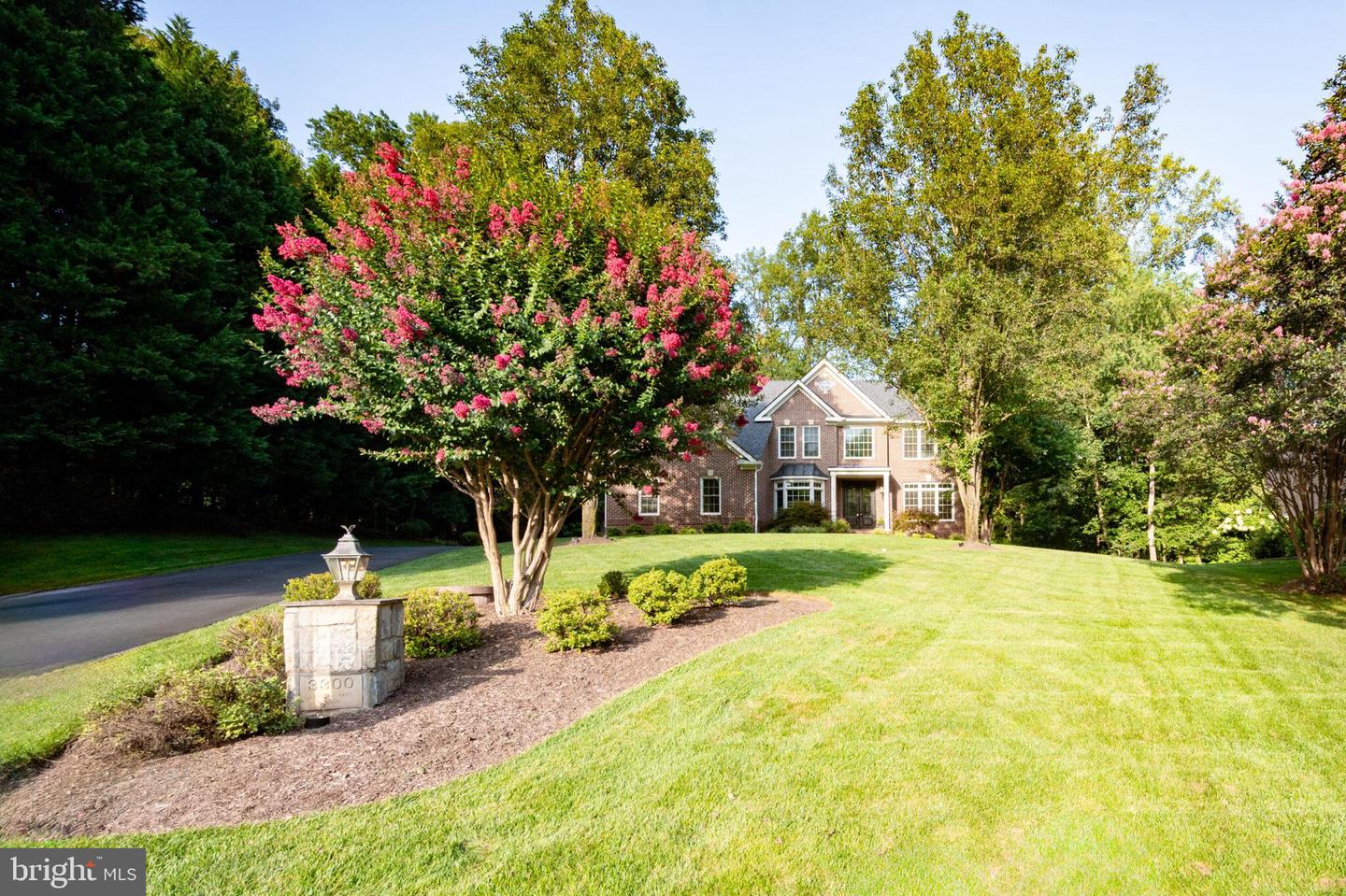 3300 LAUREN OAKS CT, HERNDON, Virginia 20171, 5 Bedrooms Bedrooms, ,5 BathroomsBathrooms,Residential,For sale,3300 LAUREN OAKS CT,VAFX2260348 MLS # VAFX2260348