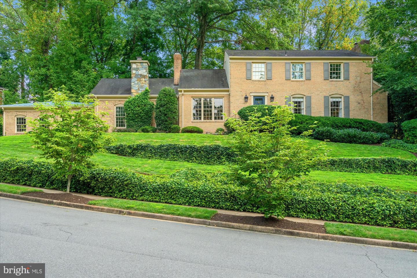 5813 BENT TWIG RD, MCLEAN, Virginia 22101, 4 Bedrooms Bedrooms, ,2 BathroomsBathrooms,Residential,For sale,5813 BENT TWIG RD,VAFX2260590 MLS # VAFX2260590
