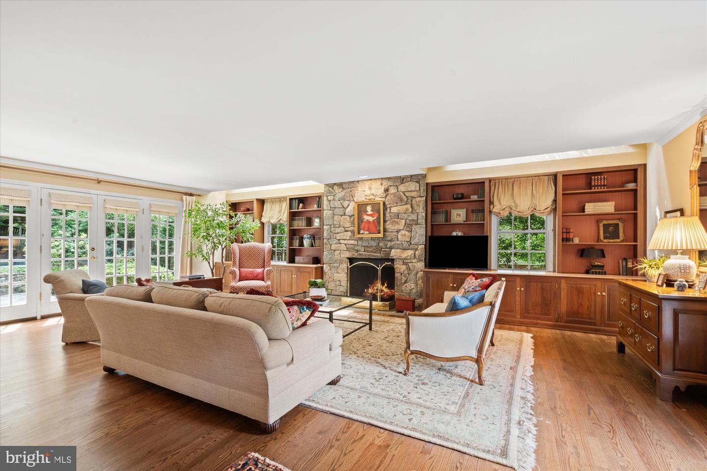 5813 BENT TWIG RD, MCLEAN, Virginia 22101, 4 Bedrooms Bedrooms, ,2 BathroomsBathrooms,Residential,For sale,5813 BENT TWIG RD,VAFX2260590 MLS # VAFX2260590