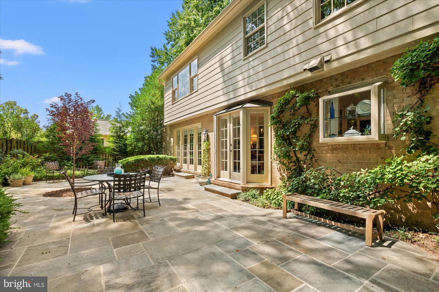 5813 BENT TWIG RD, MCLEAN, Virginia 22101, 4 Bedrooms Bedrooms, ,2 BathroomsBathrooms,Residential,For sale,5813 BENT TWIG RD,VAFX2260590 MLS # VAFX2260590