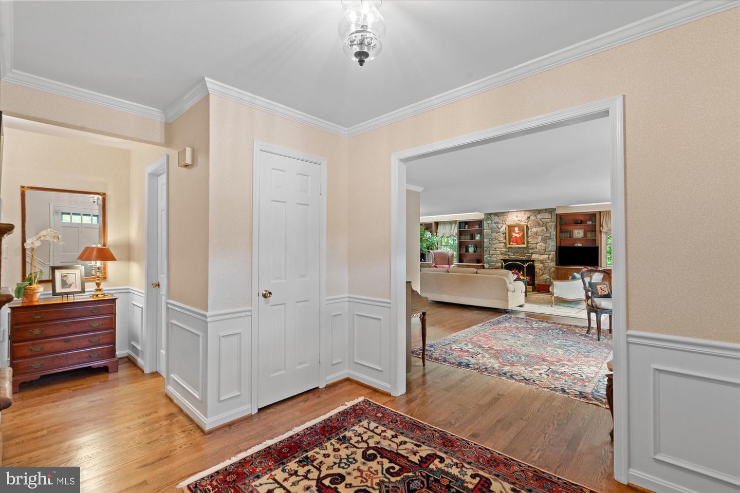 5813 BENT TWIG RD, MCLEAN, Virginia 22101, 4 Bedrooms Bedrooms, ,2 BathroomsBathrooms,Residential,For sale,5813 BENT TWIG RD,VAFX2260590 MLS # VAFX2260590