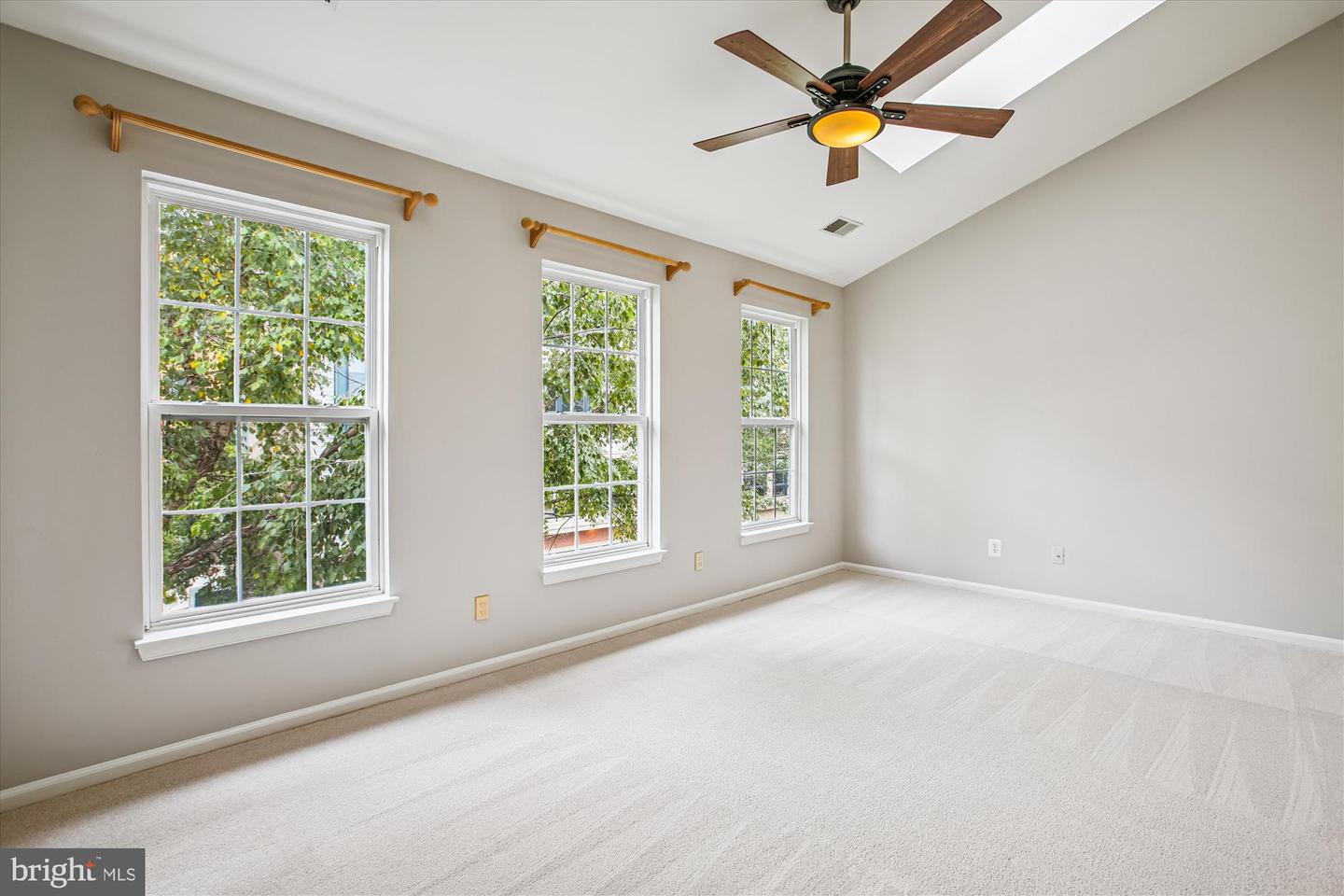 171 BARRETT PL, ALEXANDRIA, Virginia 22304, 3 Bedrooms Bedrooms, ,2 BathroomsBathrooms,Residential,For sale,171 BARRETT PL,VAAX2048468 MLS # VAAX2048468