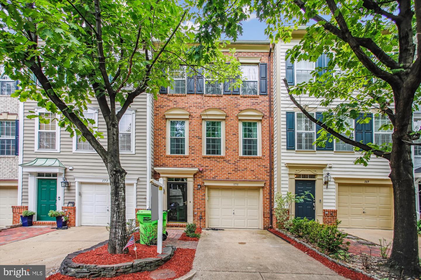 171 BARRETT PL, ALEXANDRIA, Virginia 22304, 3 Bedrooms Bedrooms, ,2 BathroomsBathrooms,Residential,For sale,171 BARRETT PL,VAAX2048468 MLS # VAAX2048468