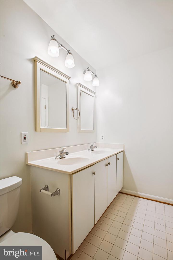 171 BARRETT PL, ALEXANDRIA, Virginia 22304, 3 Bedrooms Bedrooms, ,2 BathroomsBathrooms,Residential,For sale,171 BARRETT PL,VAAX2048468 MLS # VAAX2048468