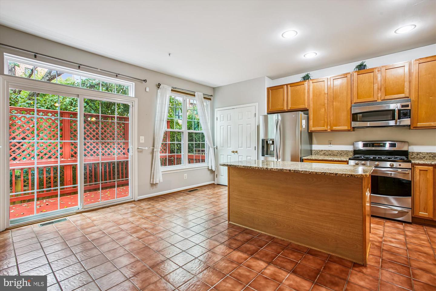 171 BARRETT PL, ALEXANDRIA, Virginia 22304, 3 Bedrooms Bedrooms, ,2 BathroomsBathrooms,Residential,For sale,171 BARRETT PL,VAAX2048468 MLS # VAAX2048468