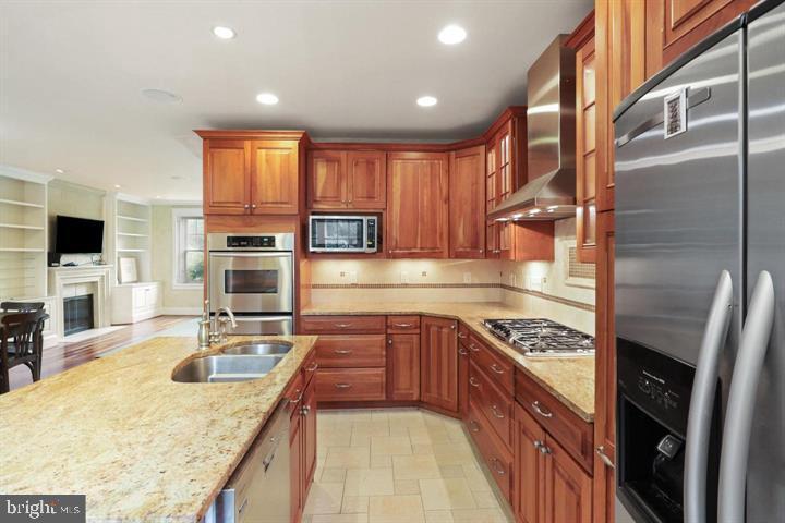 1515 CEDAR AVE, MCLEAN, Virginia 22101, 3 Bedrooms Bedrooms, 6 Rooms Rooms,2 BathroomsBathrooms,Residential,For sale,1515 CEDAR AVE,VAFX2260750 MLS # VAFX2260750