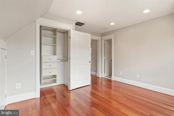 1515 CEDAR AVE, MCLEAN, Virginia 22101, 3 Bedrooms Bedrooms, 6 Rooms Rooms,2 BathroomsBathrooms,Residential,For sale,1515 CEDAR AVE,VAFX2260750 MLS # VAFX2260750