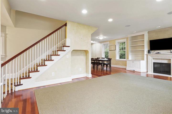 1515 CEDAR AVE, MCLEAN, Virginia 22101, 3 Bedrooms Bedrooms, 6 Rooms Rooms,2 BathroomsBathrooms,Residential,For sale,1515 CEDAR AVE,VAFX2260750 MLS # VAFX2260750