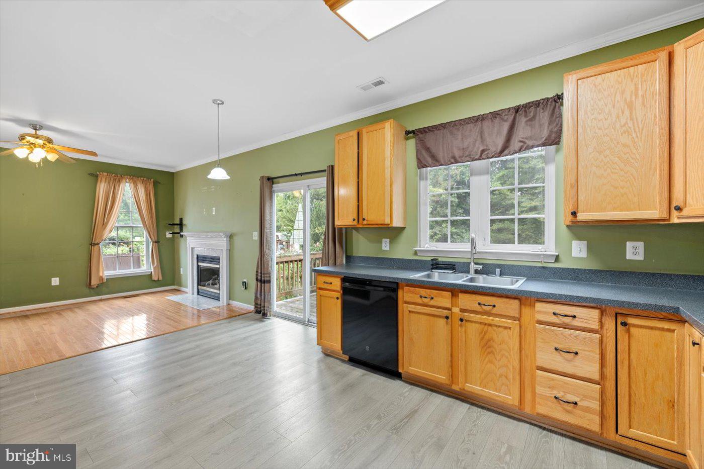 11202 NEWMAN CT, FREDERICKSBURG, Virginia 22407, 3 Bedrooms Bedrooms, ,2 BathroomsBathrooms,Residential,For sale,11202 NEWMAN CT,VASP2035442 MLS # VASP2035442