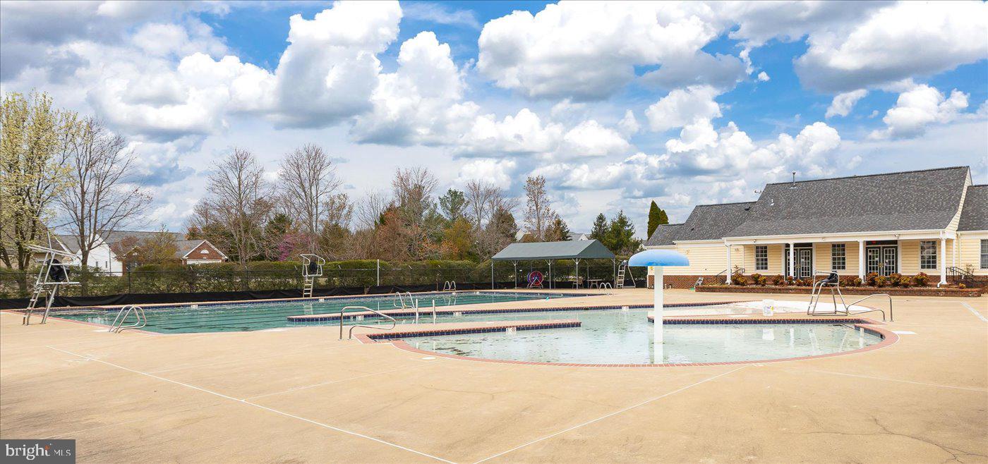 11202 NEWMAN CT, FREDERICKSBURG, Virginia 22407, 3 Bedrooms Bedrooms, ,2 BathroomsBathrooms,Residential,For sale,11202 NEWMAN CT,VASP2035442 MLS # VASP2035442