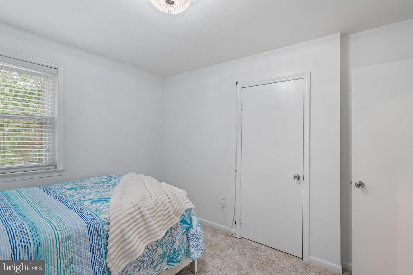 8133 LARKIN LN, VIENNA, Virginia 22182, 4 Bedrooms Bedrooms, ,3 BathroomsBathrooms,Residential,For sale,8133 LARKIN LN,VAFX2261076 MLS # VAFX2261076