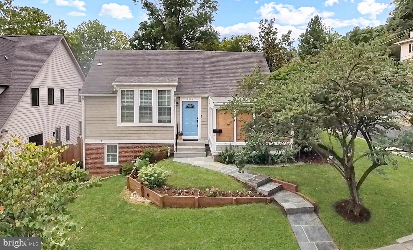 1130 17TH ST S, ARLINGTON, Virginia 22202, 3 Bedrooms Bedrooms, ,3 BathroomsBathrooms,Residential,For sale,1130 17TH ST S,VAAR2062234 MLS # VAAR2062234