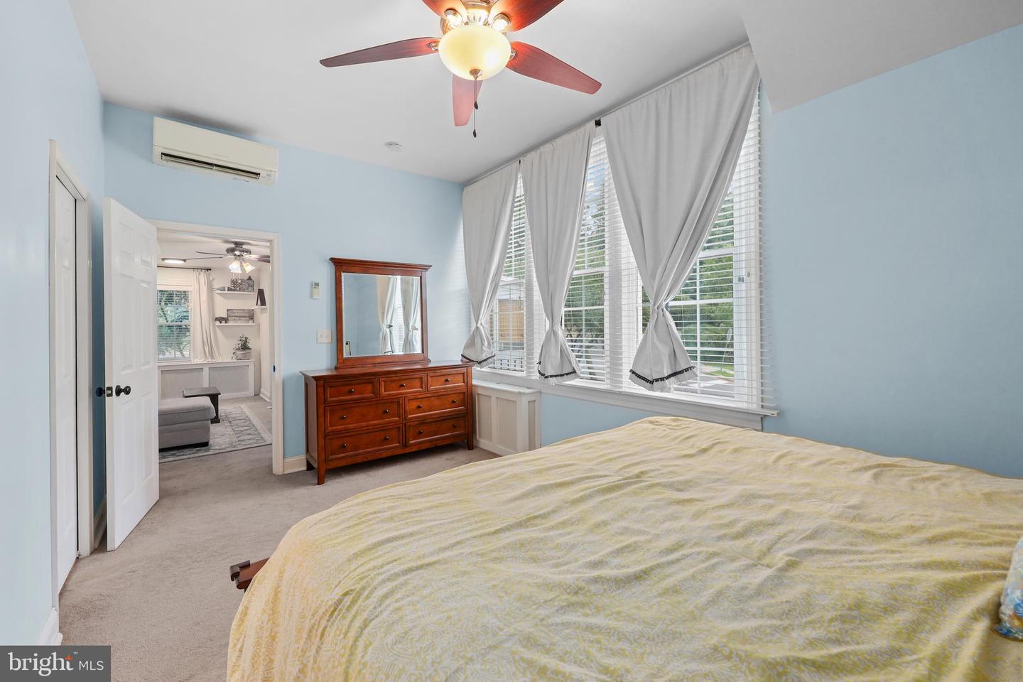 1130 17TH ST S, ARLINGTON, Virginia 22202, 3 Bedrooms Bedrooms, ,3 BathroomsBathrooms,Residential,For sale,1130 17TH ST S,VAAR2062234 MLS # VAAR2062234