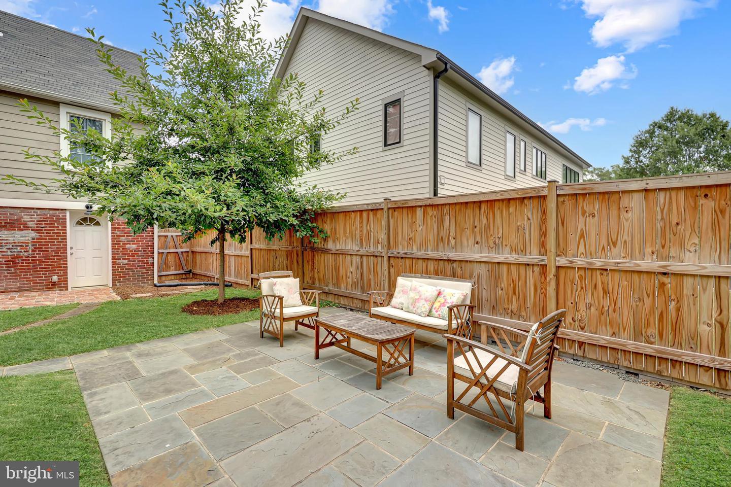1130 17TH ST S, ARLINGTON, Virginia 22202, 3 Bedrooms Bedrooms, ,3 BathroomsBathrooms,Residential,For sale,1130 17TH ST S,VAAR2062234 MLS # VAAR2062234