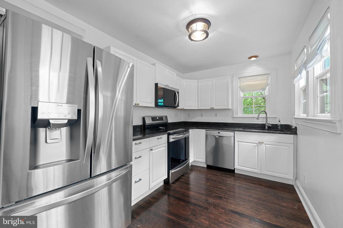 1130 17TH ST S, ARLINGTON, Virginia 22202, 3 Bedrooms Bedrooms, ,3 BathroomsBathrooms,Residential,For sale,1130 17TH ST S,VAAR2062234 MLS # VAAR2062234