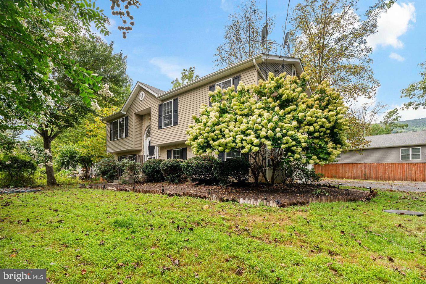 148 ASPEN TRL, WINCHESTER, Virginia 22602, 2 Bedrooms Bedrooms, 7 Rooms Rooms,2 BathroomsBathrooms,Residential,For sale,148 ASPEN TRL,VAFV2036086 MLS # VAFV2036086