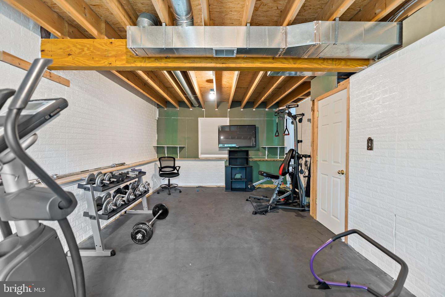 148 ASPEN TRL, WINCHESTER, Virginia 22602, 2 Bedrooms Bedrooms, 7 Rooms Rooms,2 BathroomsBathrooms,Residential,For sale,148 ASPEN TRL,VAFV2036086 MLS # VAFV2036086
