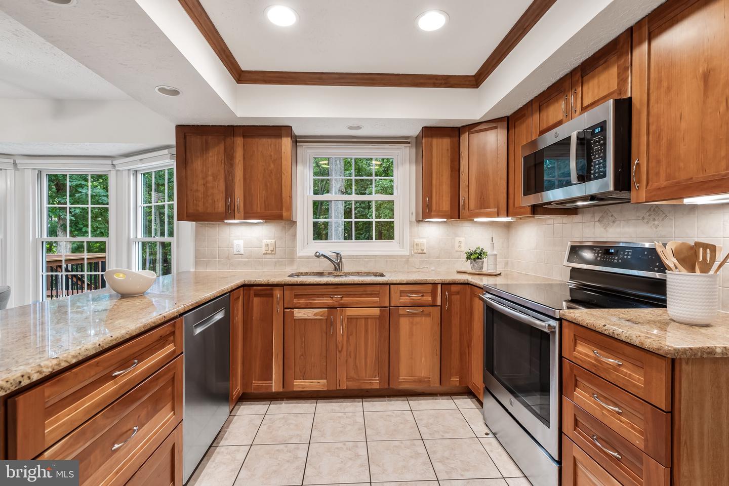 404 TAMARACK LN, STERLING, Virginia 20164, 4 Bedrooms Bedrooms, ,2 BathroomsBathrooms,Residential,For sale,404 TAMARACK LN,VALO2104562 MLS # VALO2104562