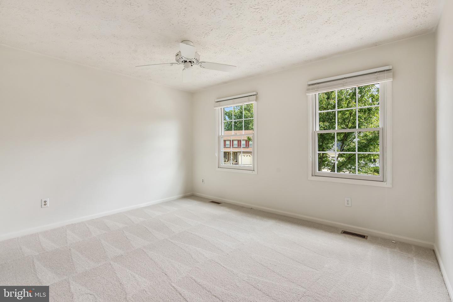 404 TAMARACK LN, STERLING, Virginia 20164, 4 Bedrooms Bedrooms, ,2 BathroomsBathrooms,Residential,For sale,404 TAMARACK LN,VALO2104562 MLS # VALO2104562