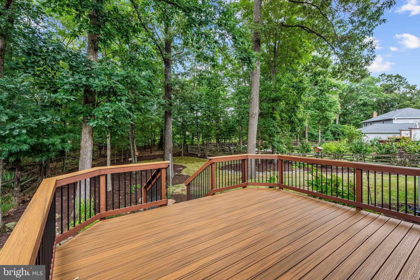 404 TAMARACK LN, STERLING, Virginia 20164, 4 Bedrooms Bedrooms, ,2 BathroomsBathrooms,Residential,For sale,404 TAMARACK LN,VALO2104562 MLS # VALO2104562
