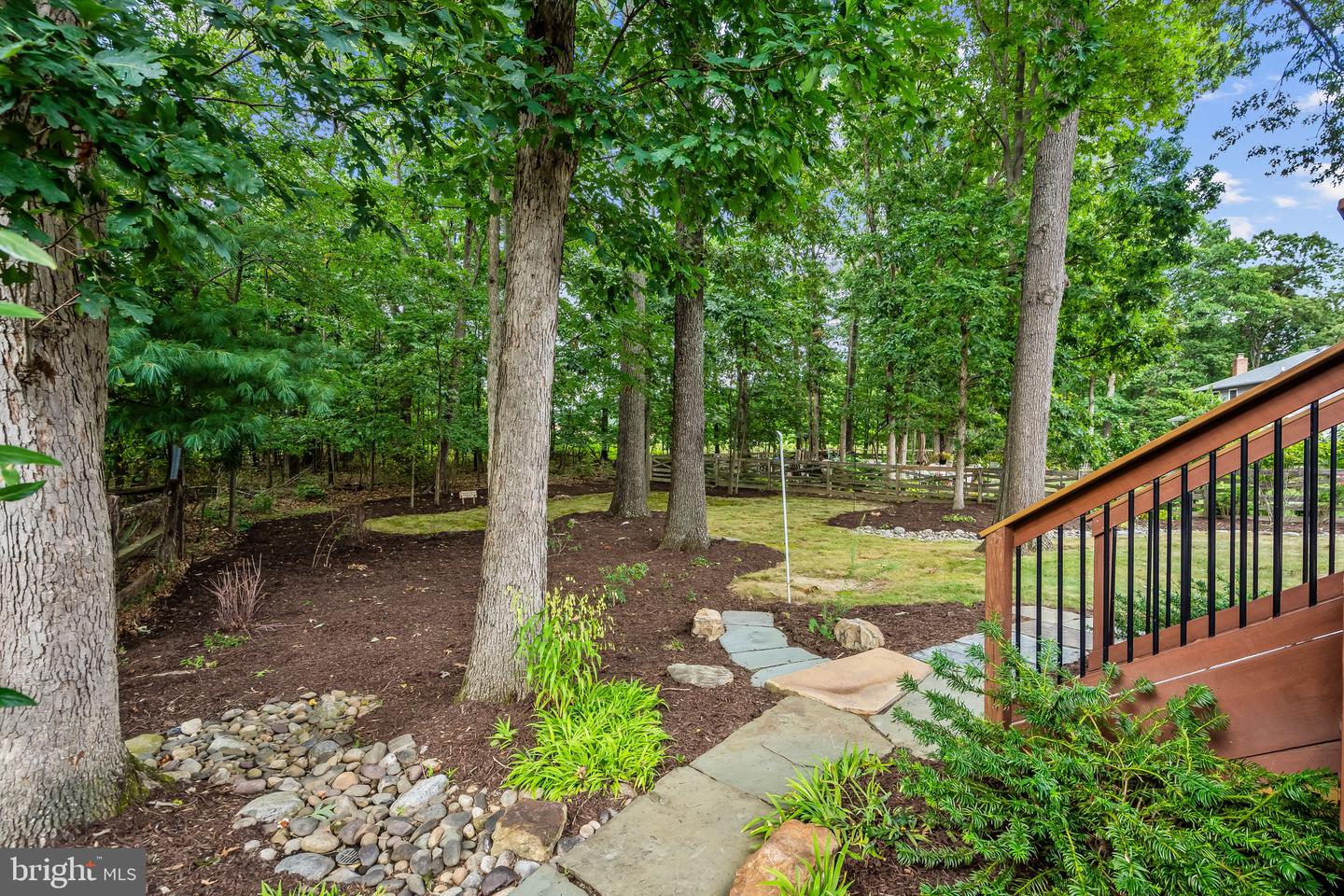 404 TAMARACK LN, STERLING, Virginia 20164, 4 Bedrooms Bedrooms, ,2 BathroomsBathrooms,Residential,For sale,404 TAMARACK LN,VALO2104562 MLS # VALO2104562